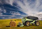智能产品竞赛作品—“智慧农业”无人驾驶拖拉机外观设计