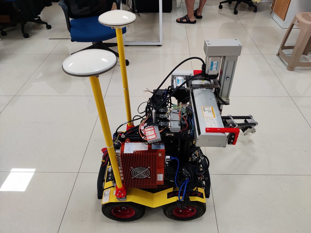 智能硬件竞赛作品——基于5G云端管控的自主式除草机器人
